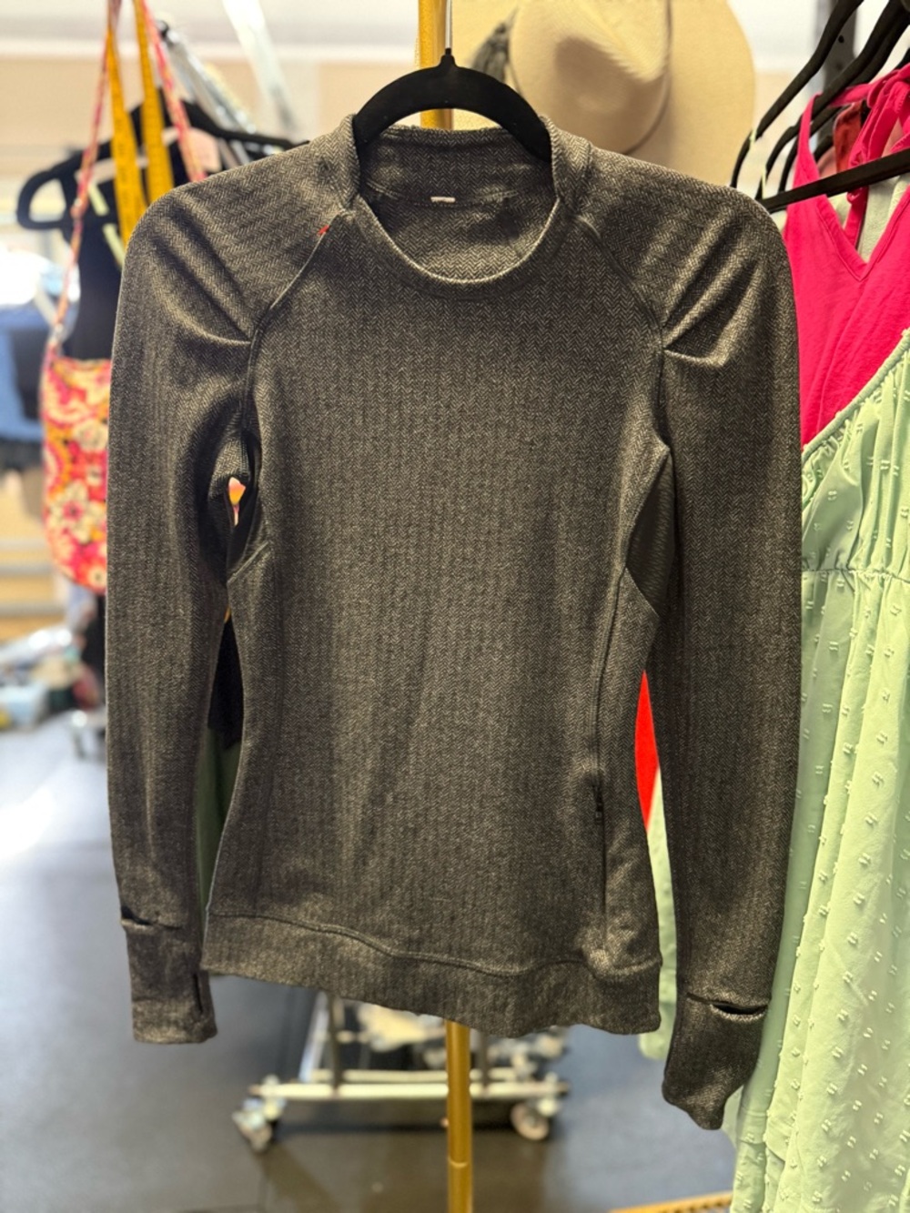 lululemon athletica Women's Dark Heather Gray Long Sleeve Sweatshirt
